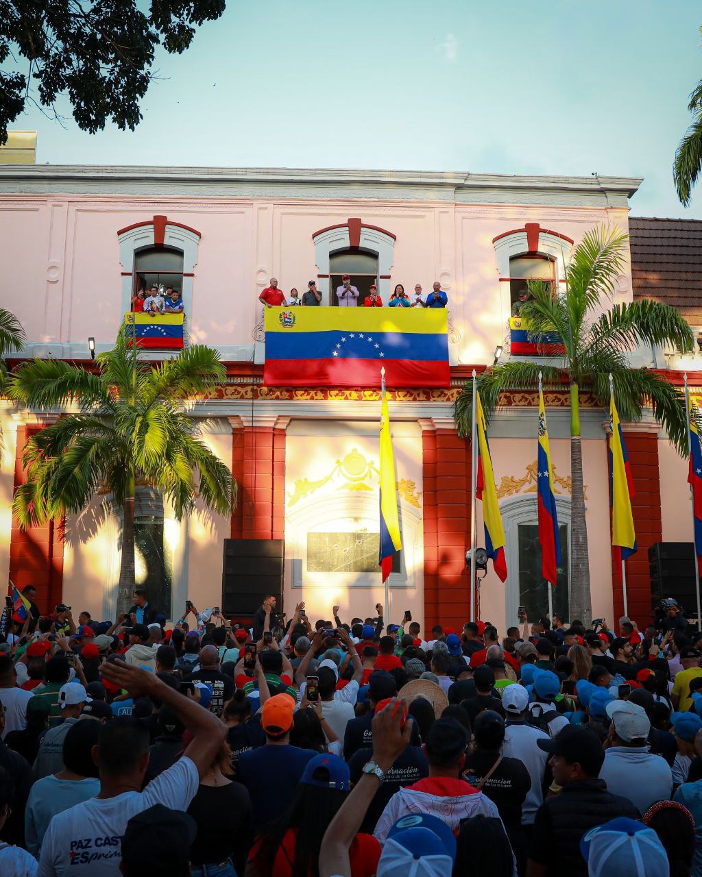 En la tierra de Sabaneta, y toda la Patria, nos unimos para celebrar los 71 años