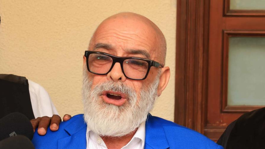 Retiran 11 querellas contra Ángel Martínez por difamación e injuria